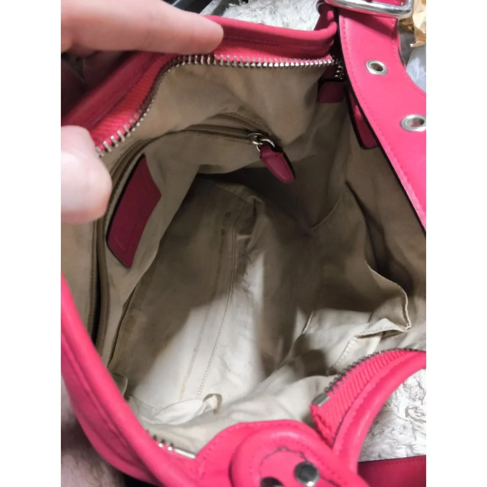 39.Coach Pink Leather Hobo Shoulder Bag F1381-19889 Silver Hardware